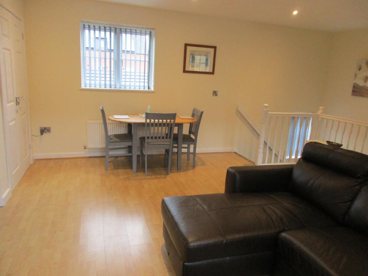 Apartmán 20 Nightingale Gardens, Coton Park, Rugby Cv23 0Wt Exteriér fotografie
